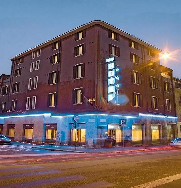 Piccolo Hotel location