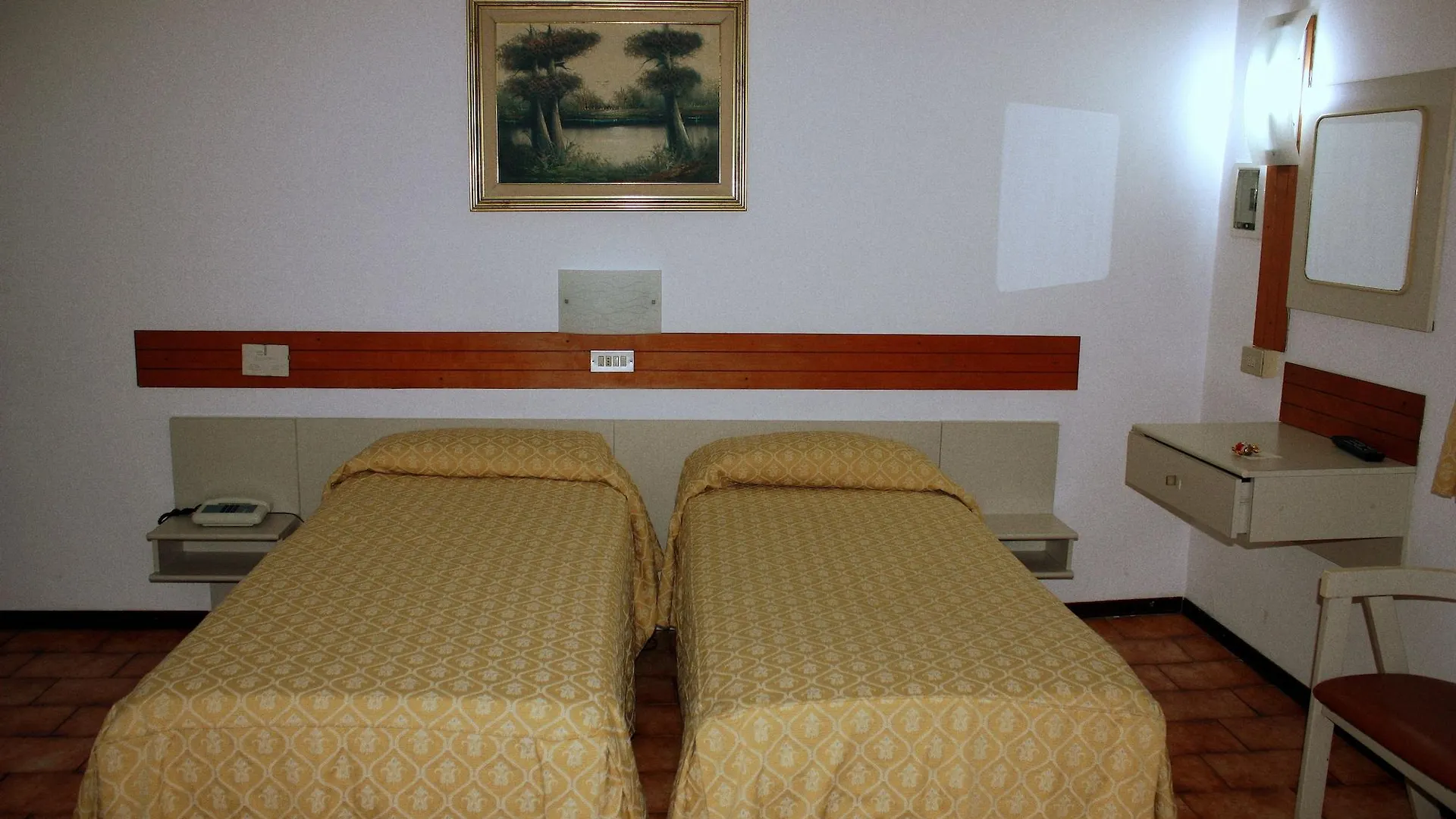 Piccolo Hotel Milano 3*,  Italien