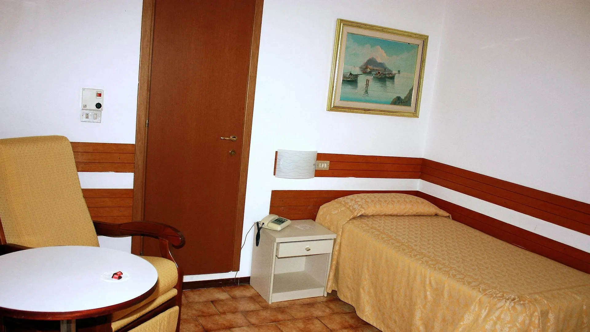 Piccolo Hotel Milano 3*,  Italien